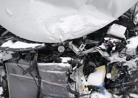 2025 Toyota Sienna Le from USA, damaged, VIN 5TDKRKEC8SS247750